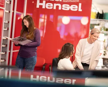 Büroatmosphäre bei Möbel Hensel